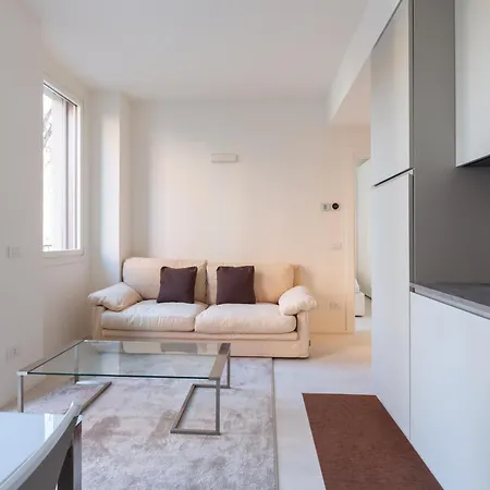 Bullona Elegant Milan