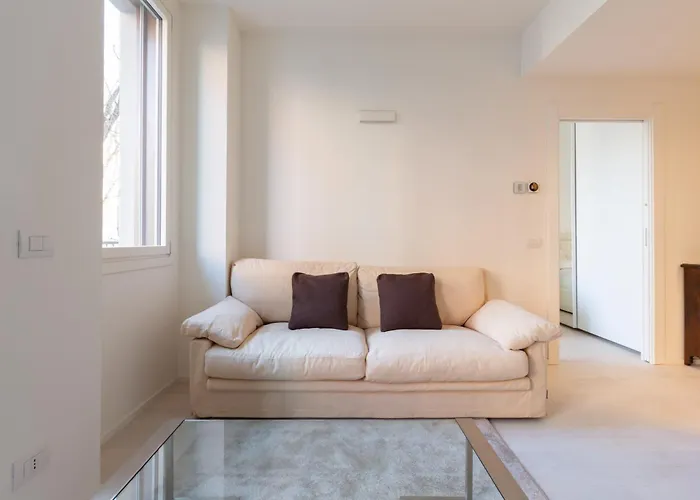 Easytopstay - Bullona Elegant Apartmán *